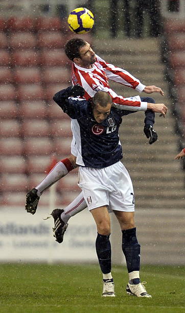 特人队和萨 特人队和萨